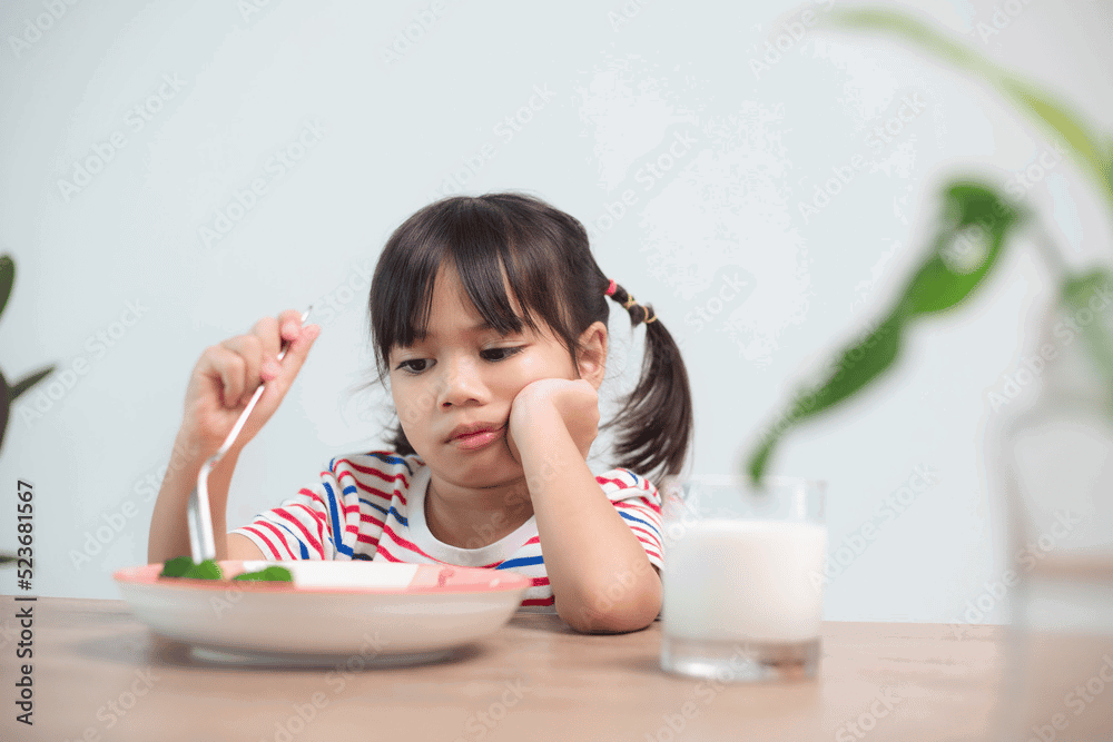 Children who do not want to eat a varied and balanced diet need to take vitamin supplements.